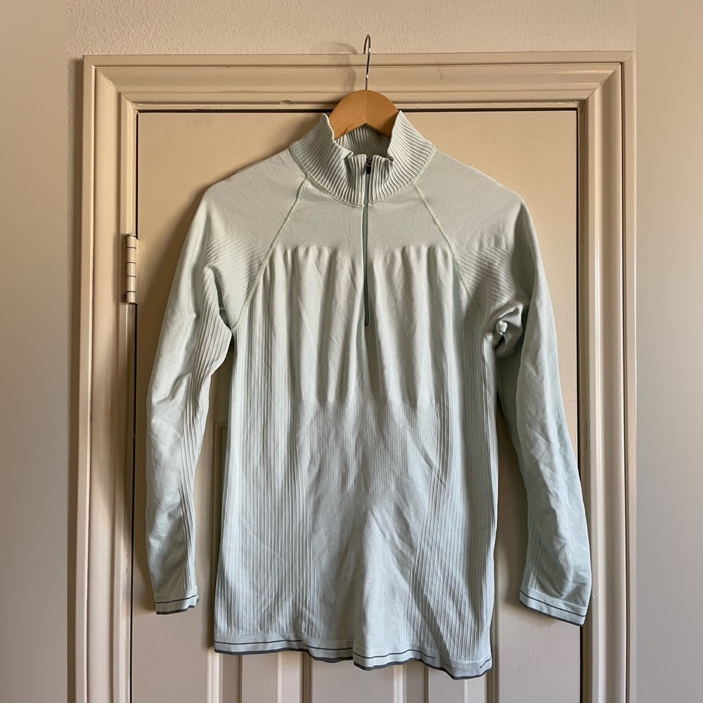 Patagonia Capilene Athletic 1/4 zip pullover, size Large